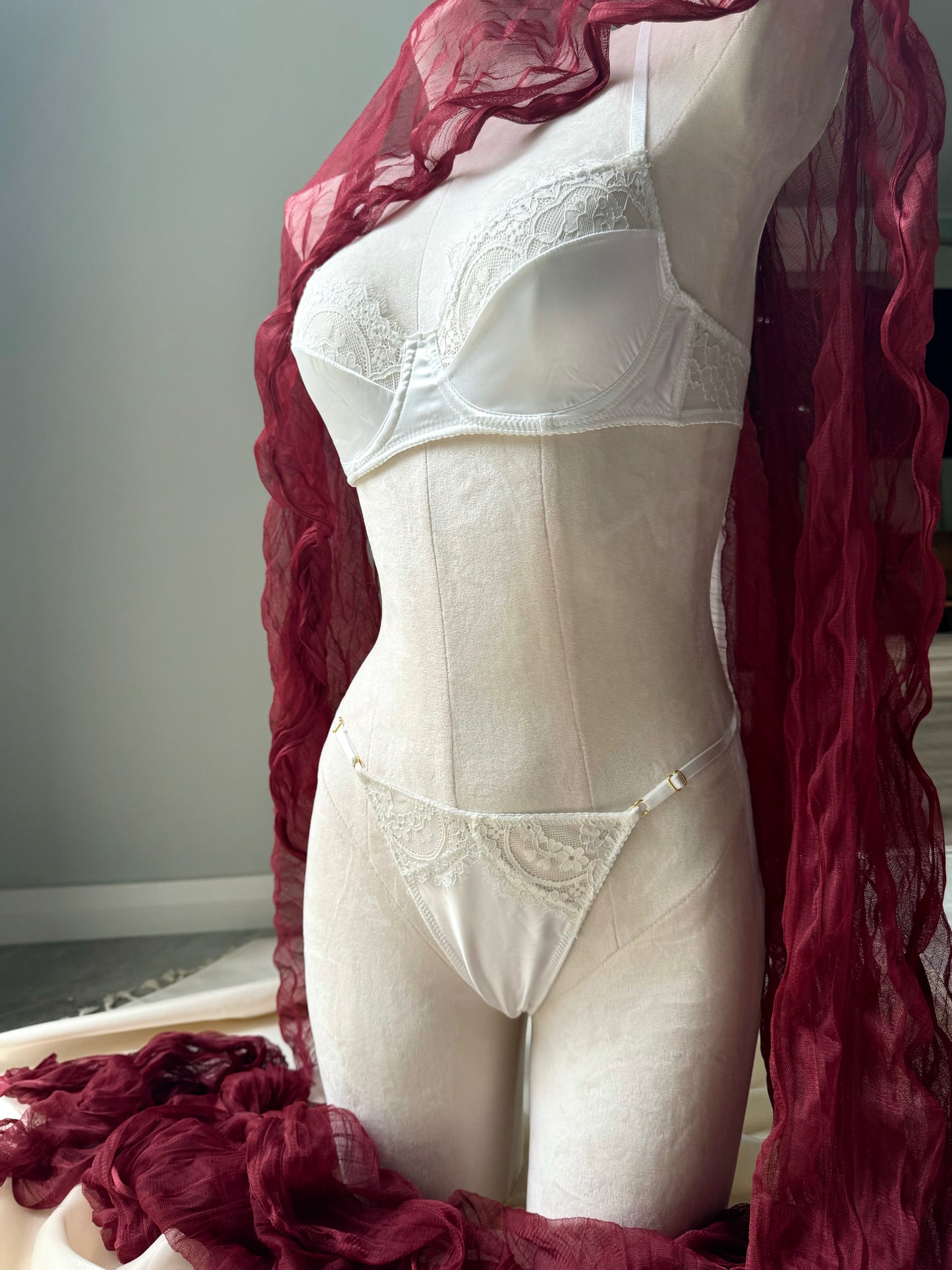 Pure white lace bra set